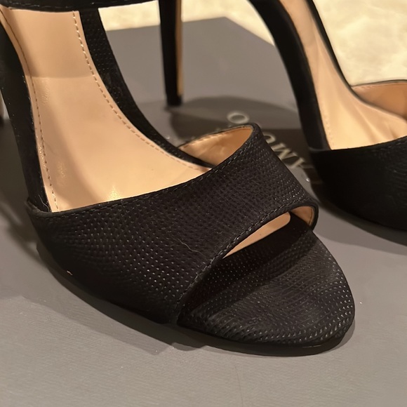 Vince Camuto heel NIB - Picture 3 of 6